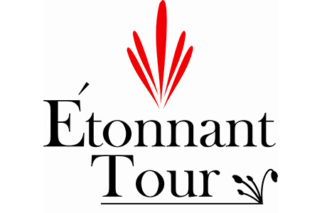 ETONNANT TOUR